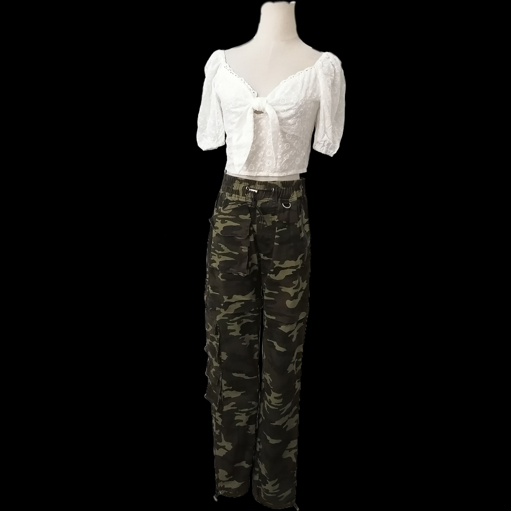 Army green cargo pants